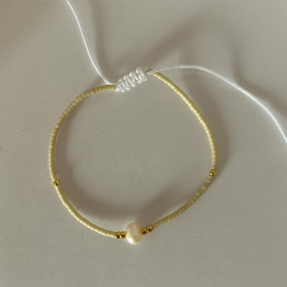 Creamy Pearl Bracelet
