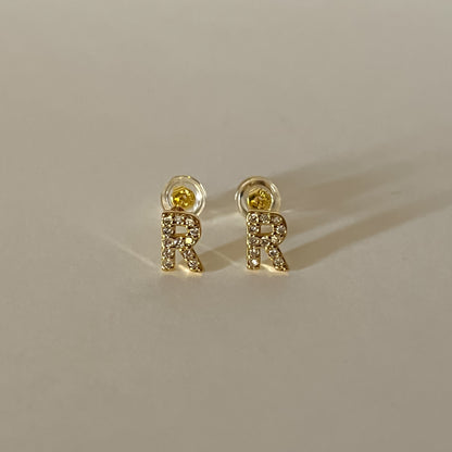 R Initial Studs